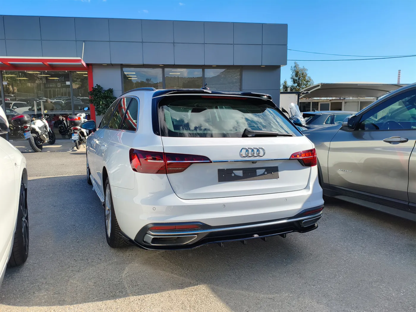 Audi A4 B9 Facelift Avant - Achterbumper diffuser