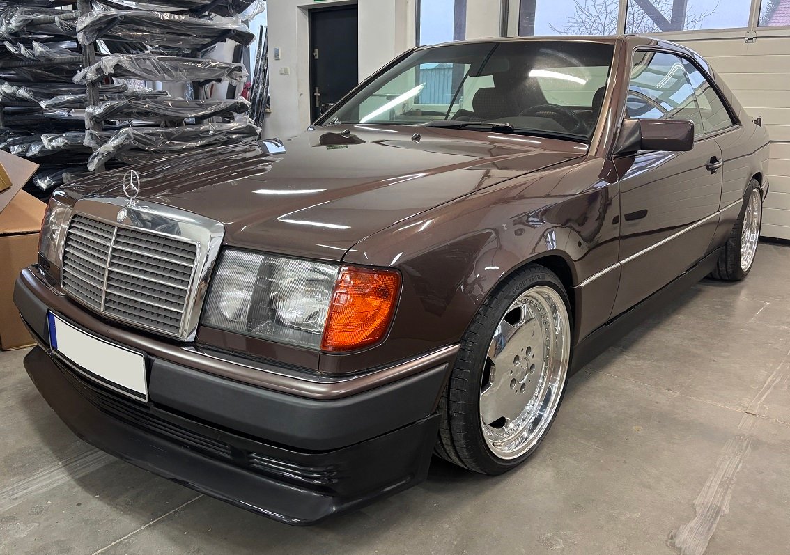 Mercedes A124/ C124- Sideskirts