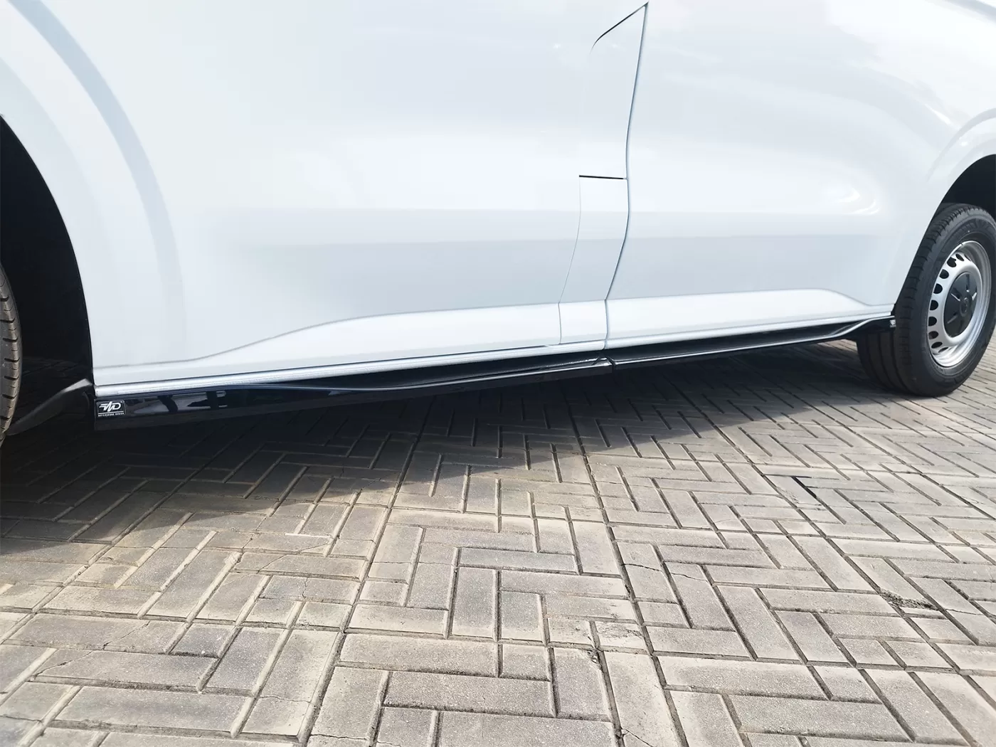 VW T7 SWB - Sideskirts Extensions V2